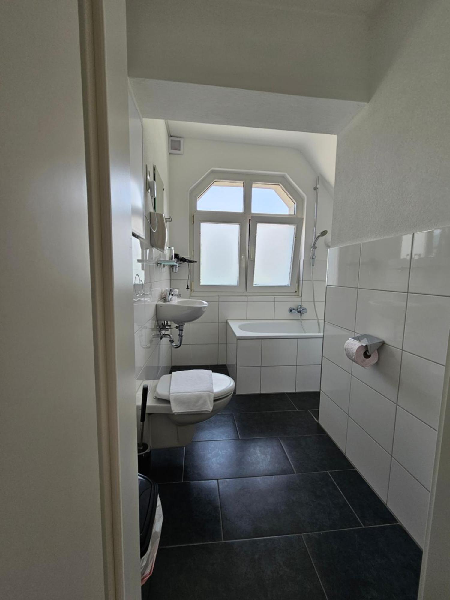 Gasthaus Sofram Frastanz Exteriör bild